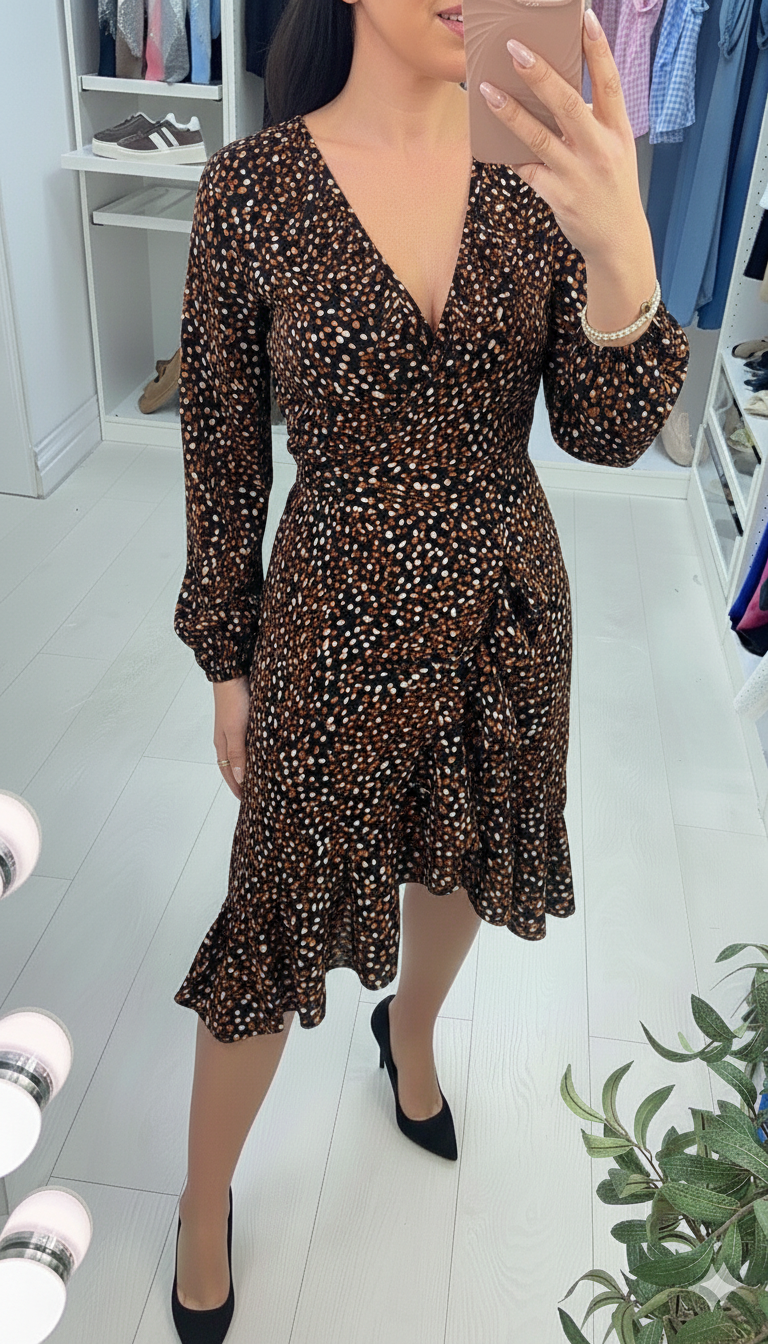 Queen Graphic Print Frill Front Dress