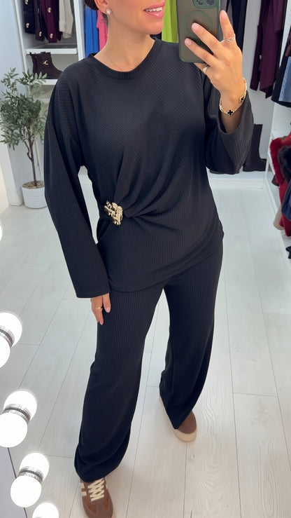 Hana Plain Ribbed Embellish Detailed Loungewear Set