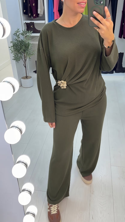 Hana Plain Ribbed Embellish Detailed Loungewear Set