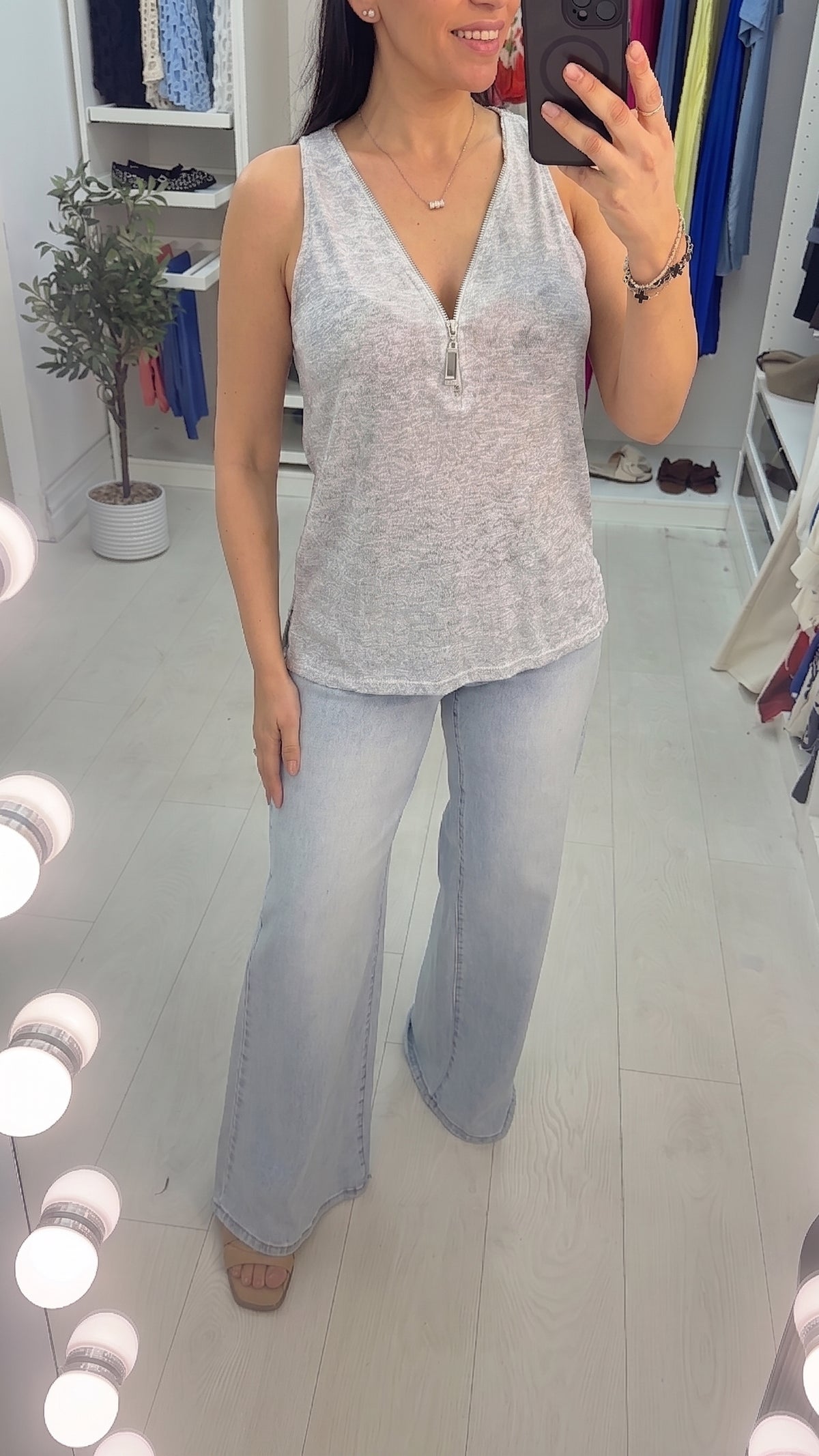 Clarim Sleeveless Zip Front Top