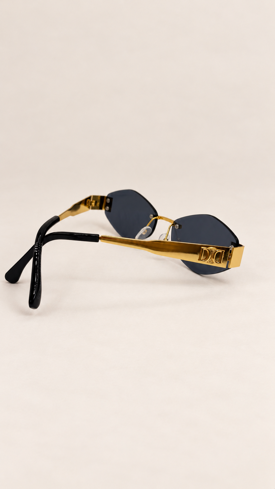 Dilly Small Oval Sunglasses