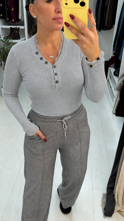 Ozalia Ribbed Lace Detailed V Neck Knit Top