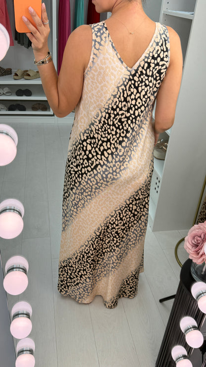 Tegan Leopard Print Loose Fit Maxi Dress