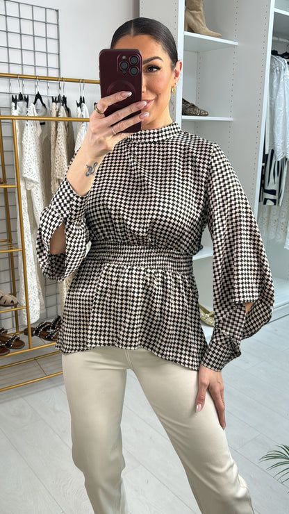 Halo Checkerboard Print Split Sleeve Blouse