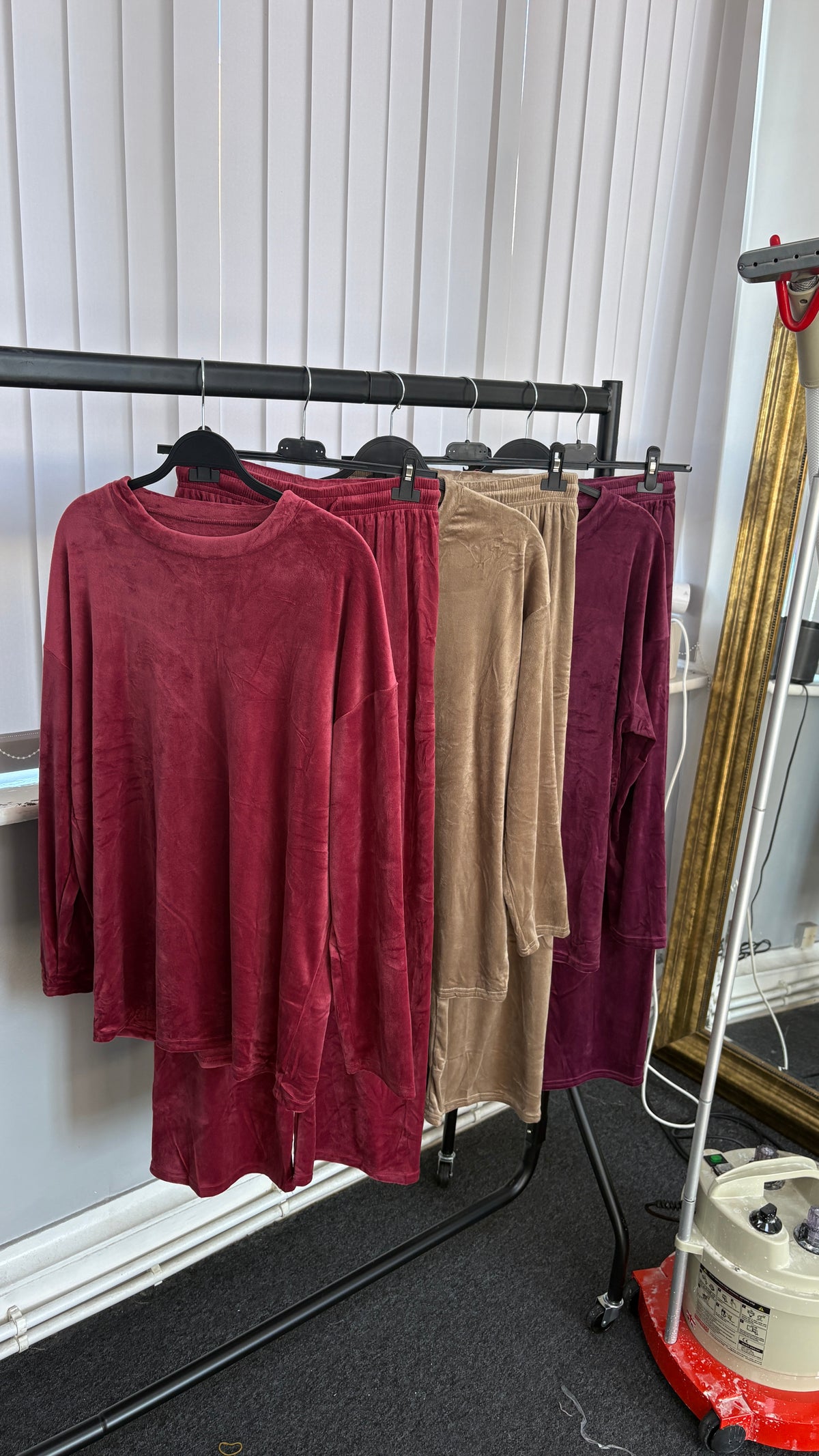 Alesia Plain Loose Fit Velour Loungewear Set