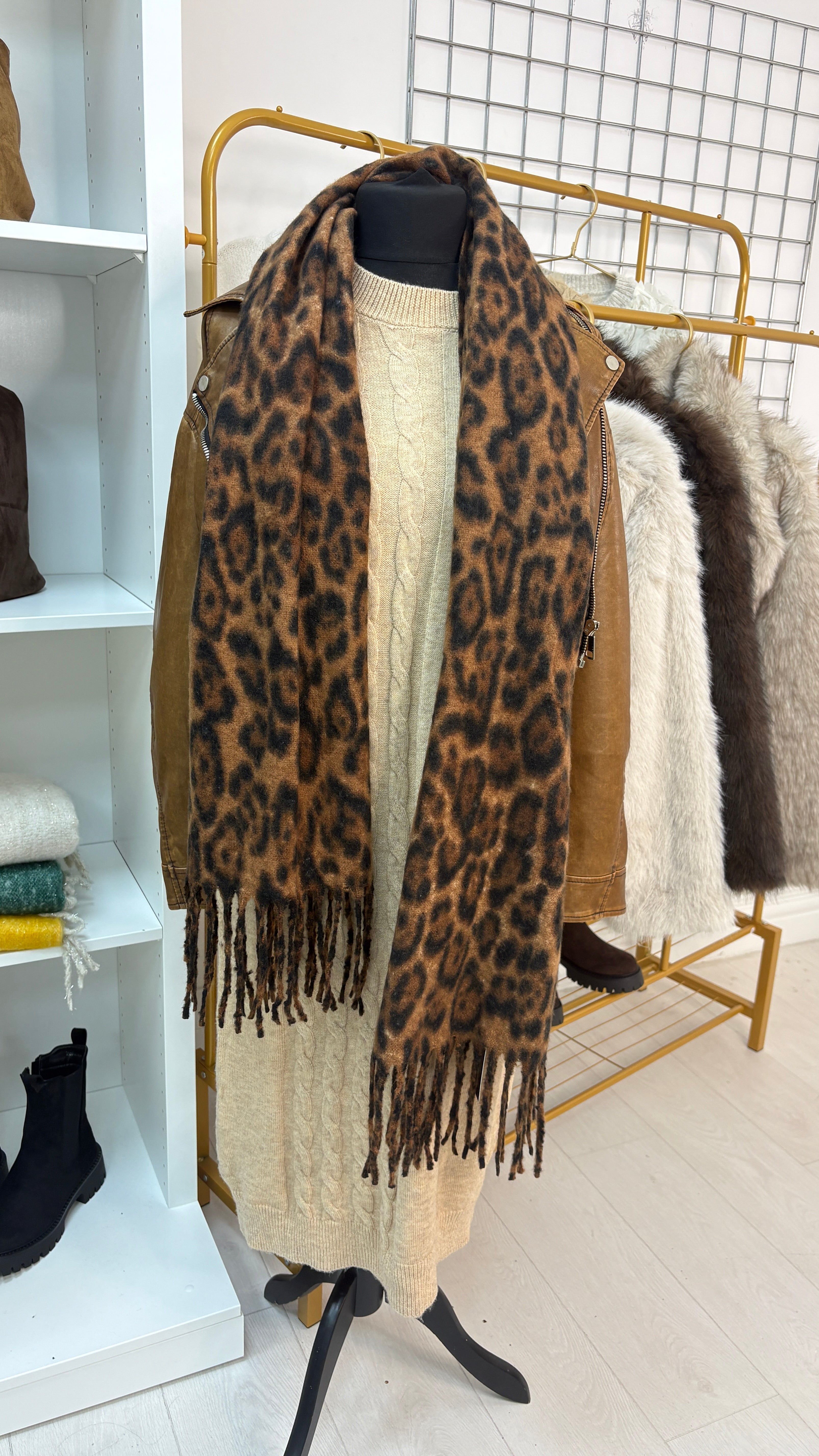 Dania Leopard Pattern Super Soft Scarf