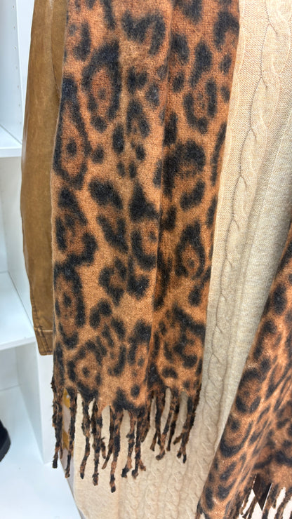 Dania Leopard Pattern Super Soft Scarf