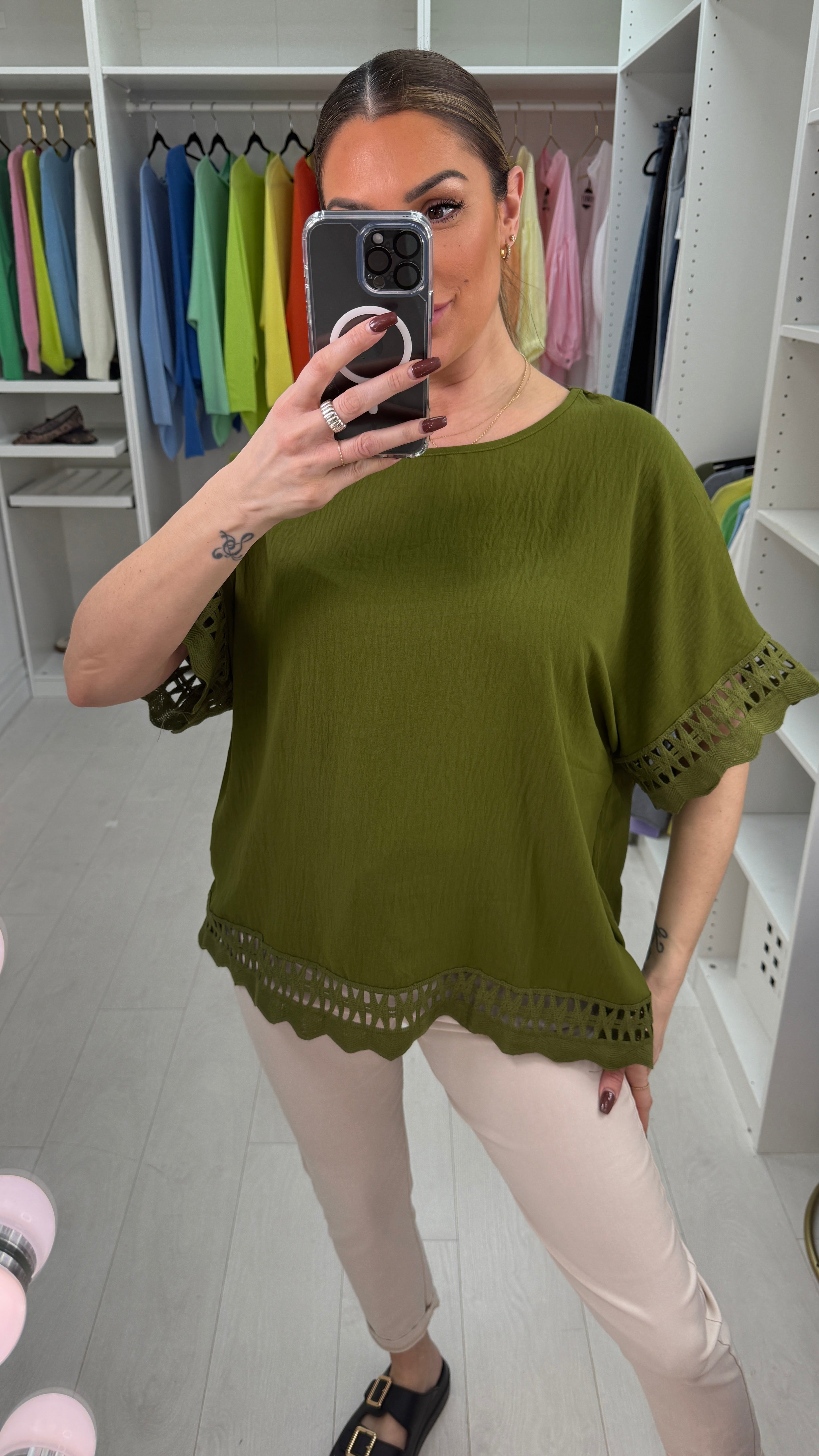 Pennie Plain Detailed Hem Short Sleeve Top