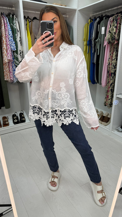 Cici Plain Floral Embroidered Loose Fit Shirt