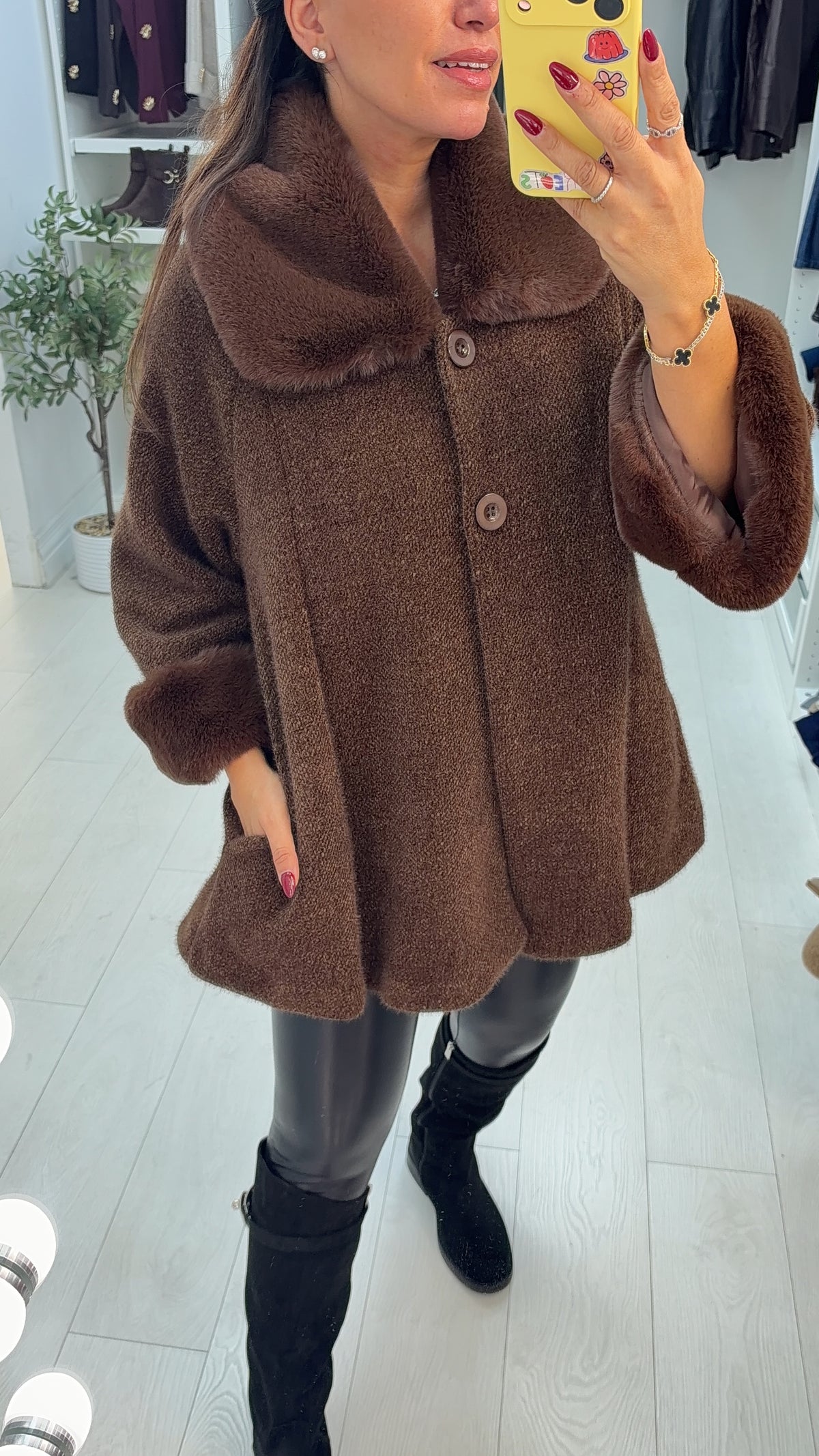 Stassia Plain Faux Fur Detailed Chenille Jacket