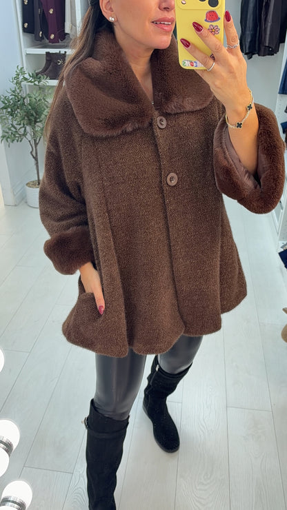Stassia Plain Faux Fur Detailed Chenille Jacket