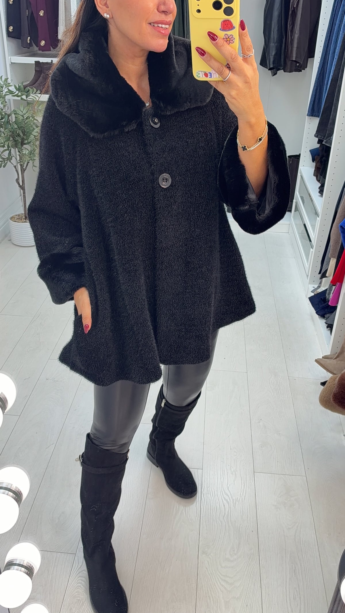 Stassia Plain Faux Fur Detailed Chenille Jacket