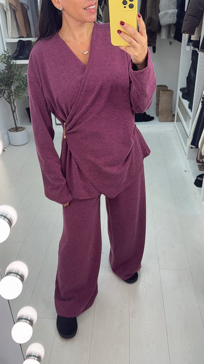 Sienna Plain V Neck Gold Detail Loungewear Set