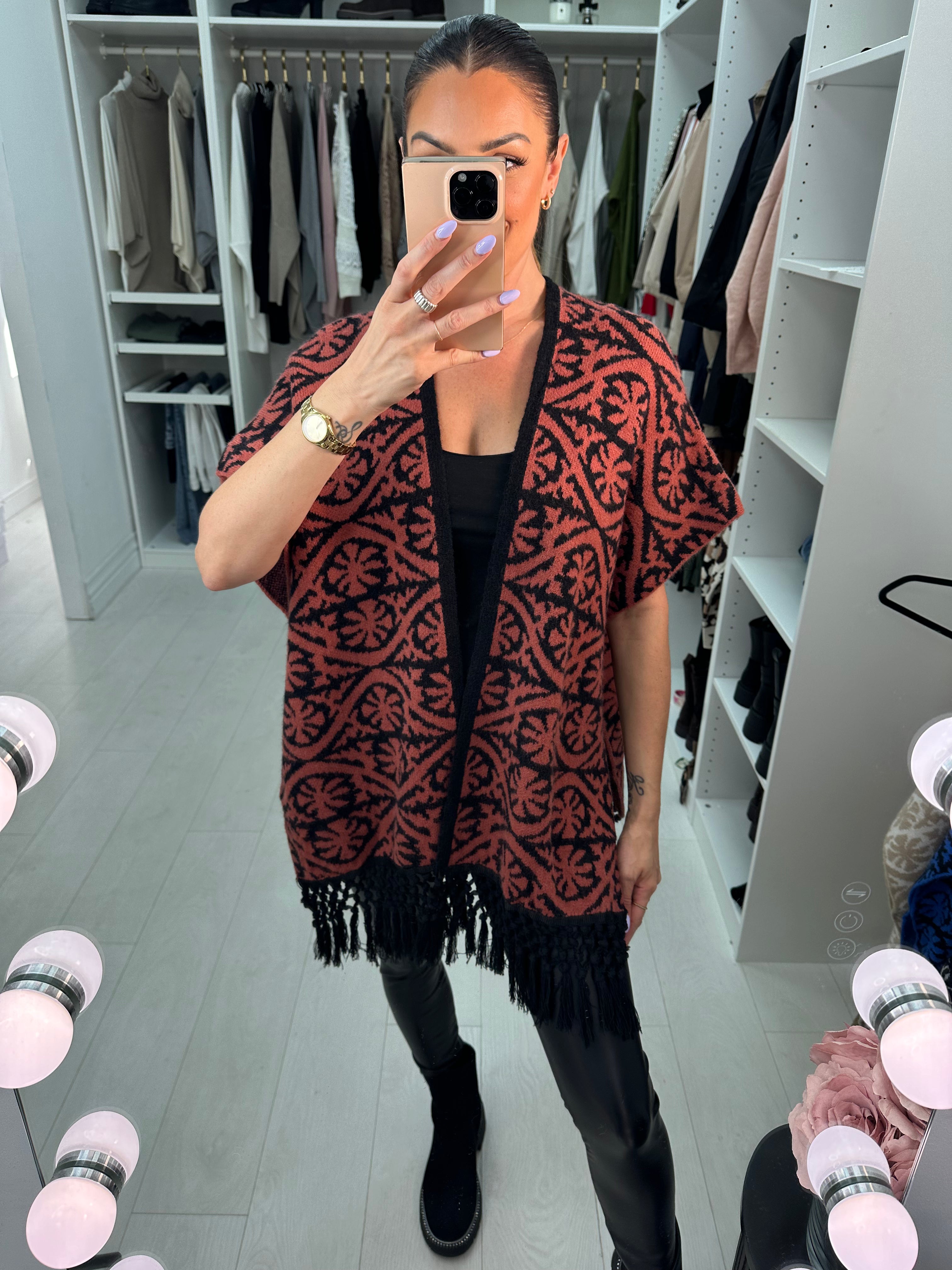 Alan Knitted Tassel Poncho