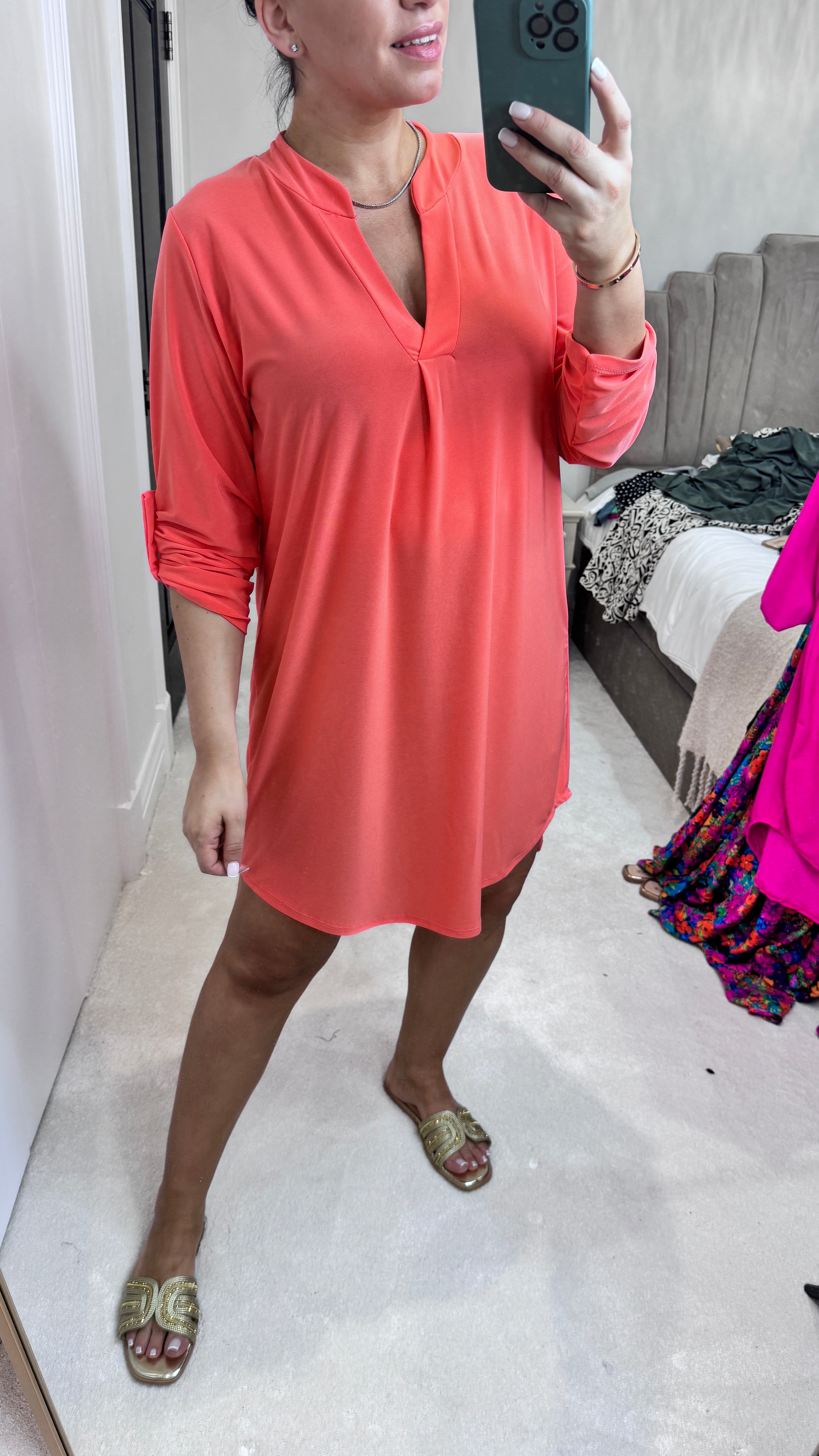 Rita Plain V-Neck Dress