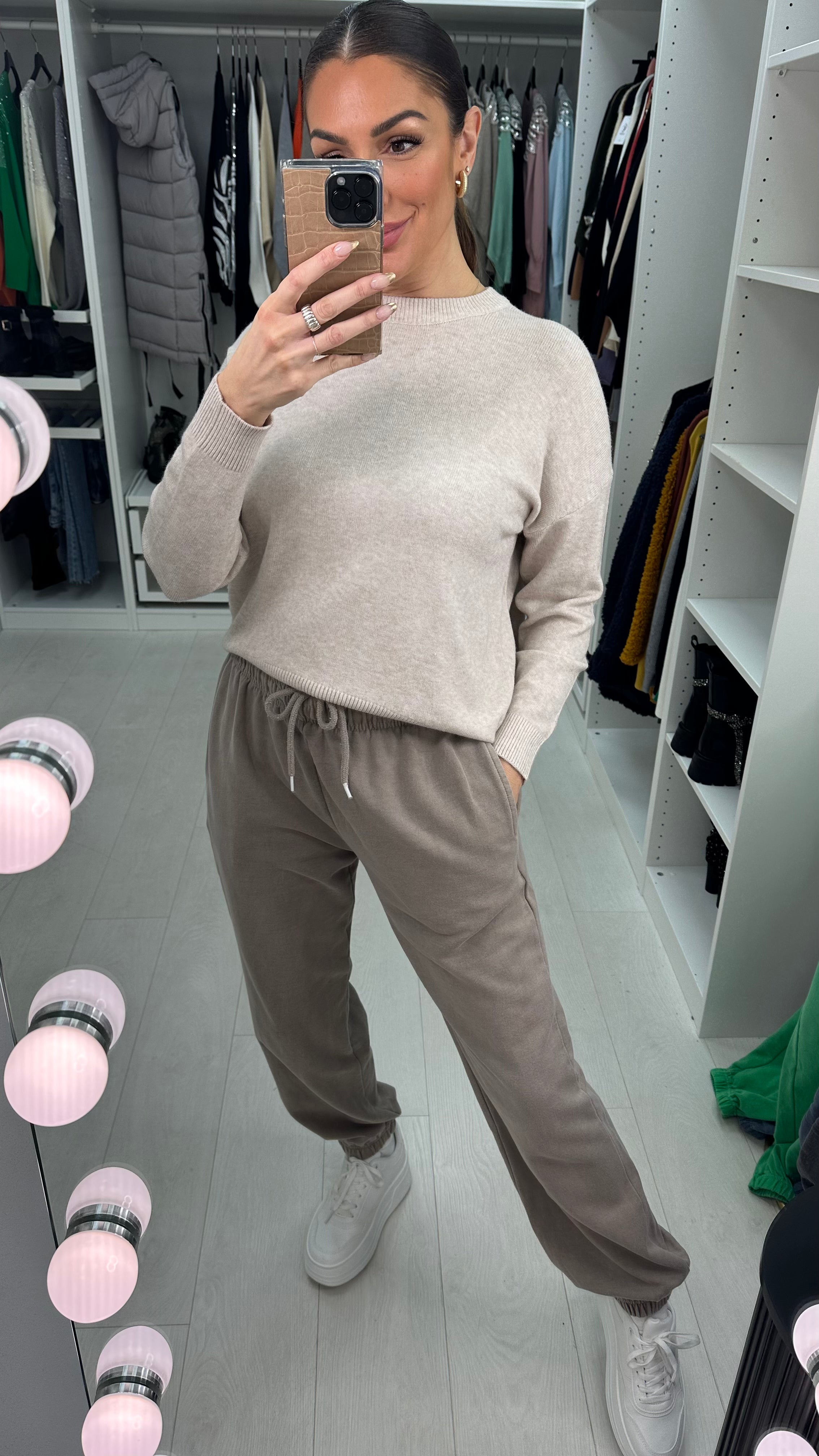 Veena Side Pocket Detail Joggers