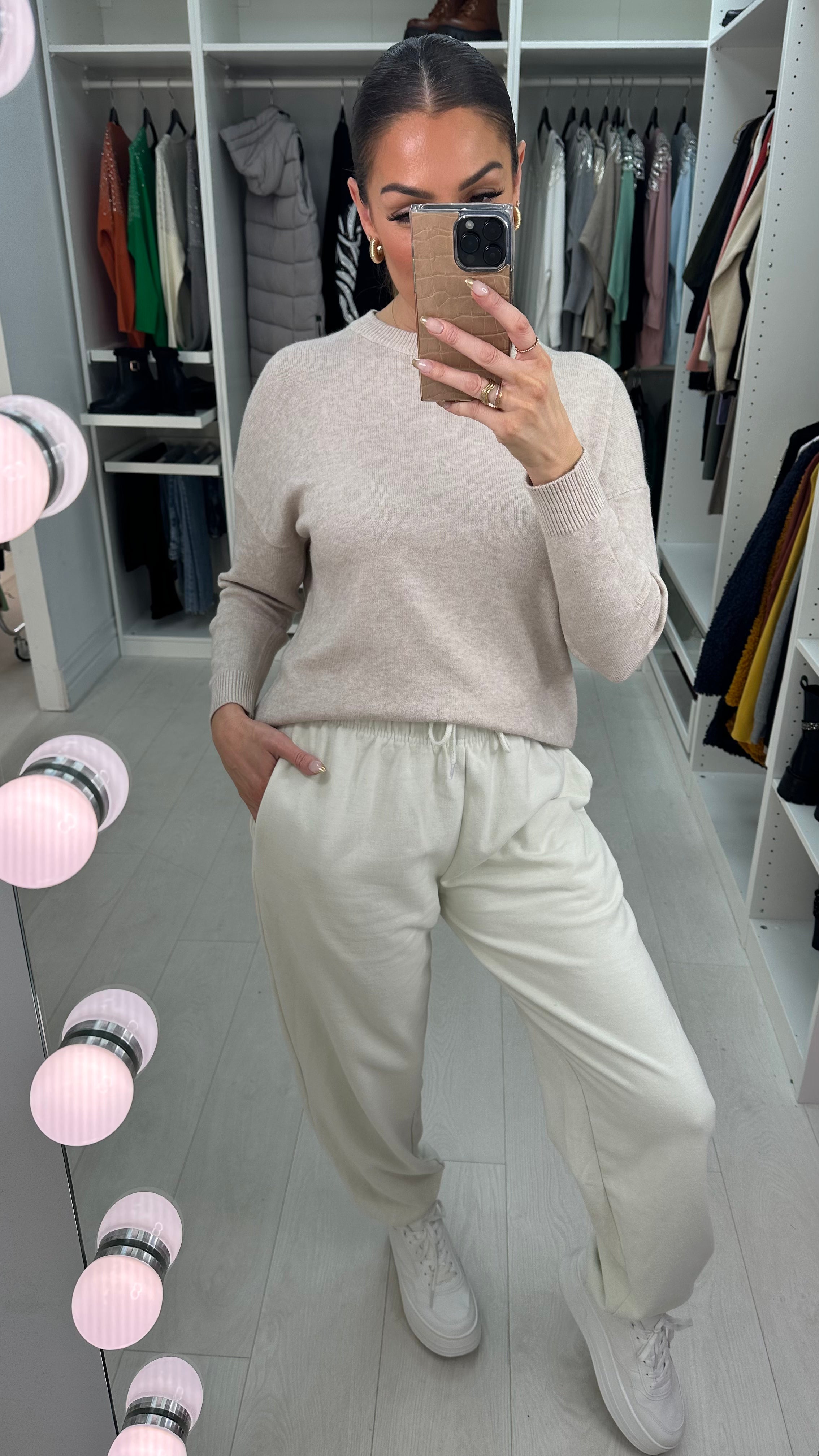 Veena Side Pocket Detail Joggers