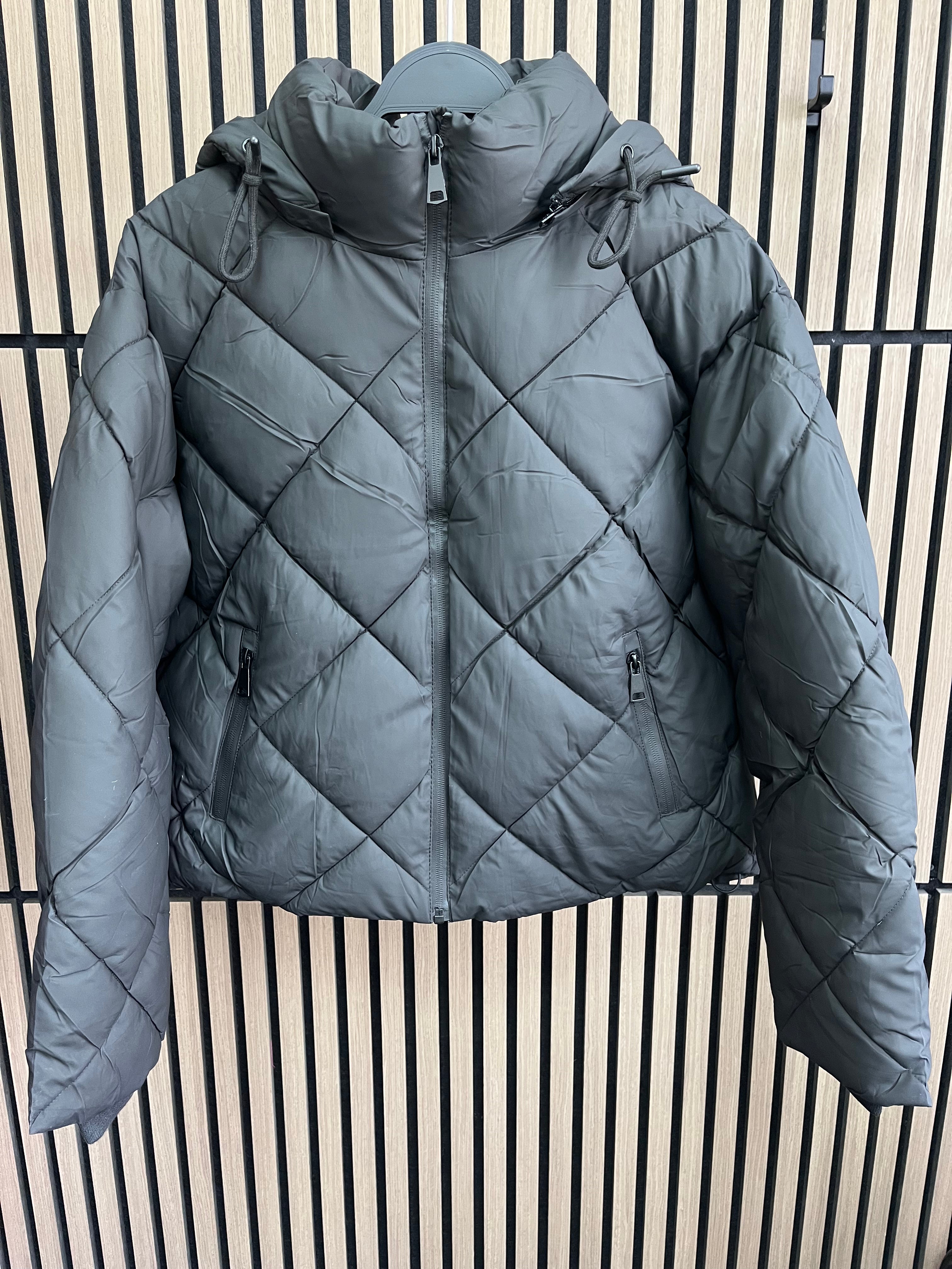 Zaya Diamond Stitch Quilted Hooded Jacket