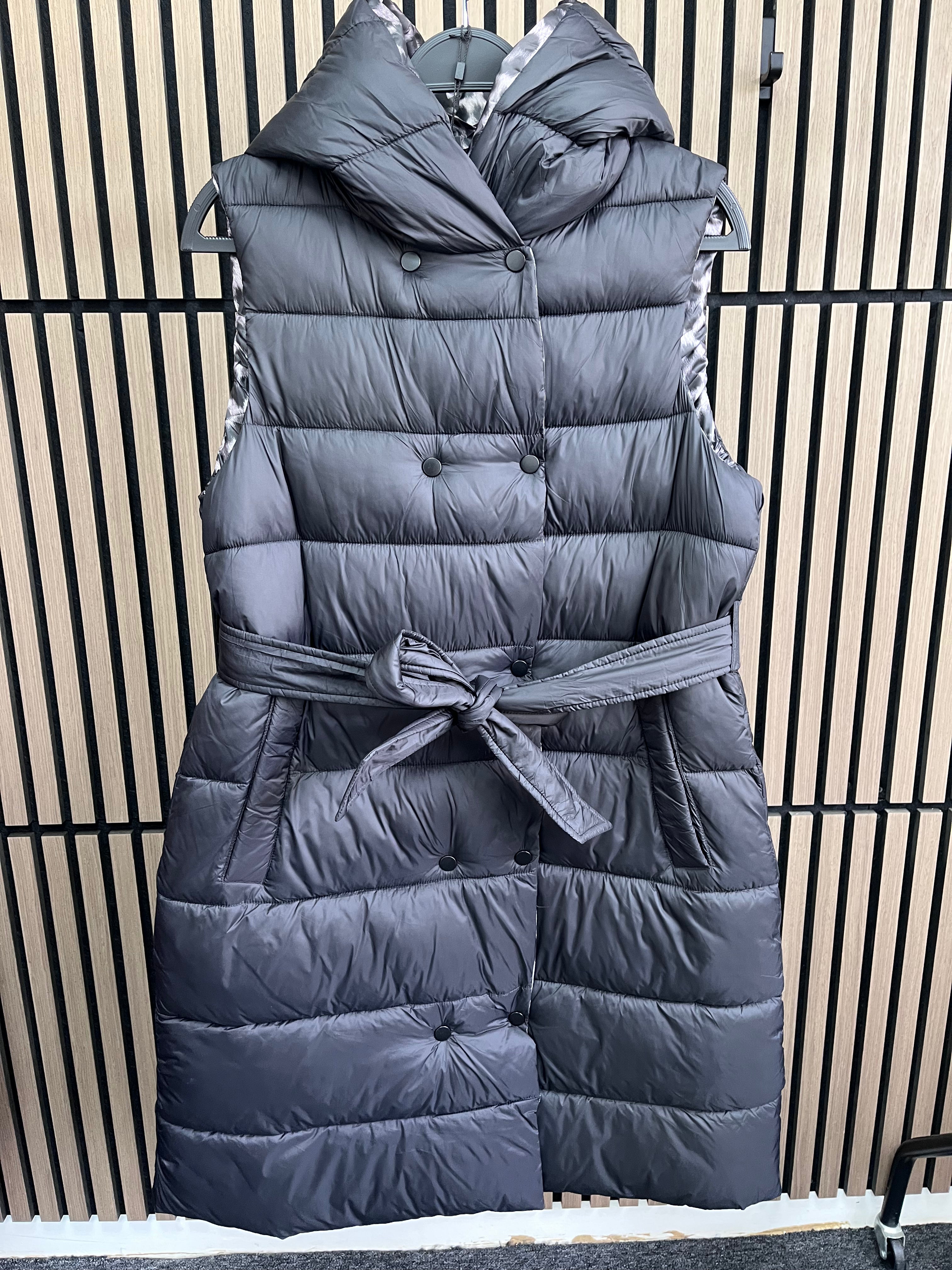 Aston Reversible Quilted Leopard Gilet