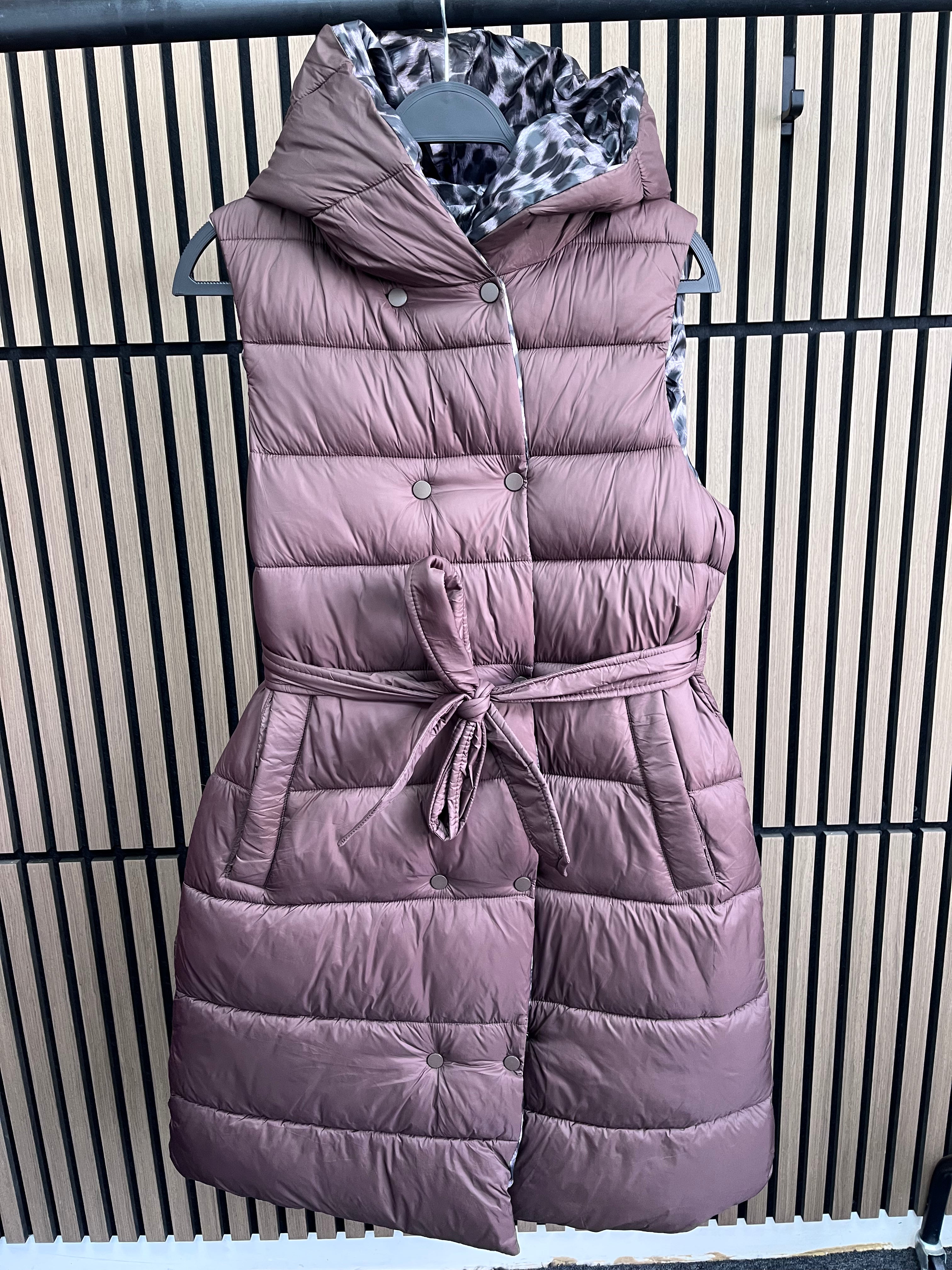 Aston Reversible Quilted Leopard Gilet