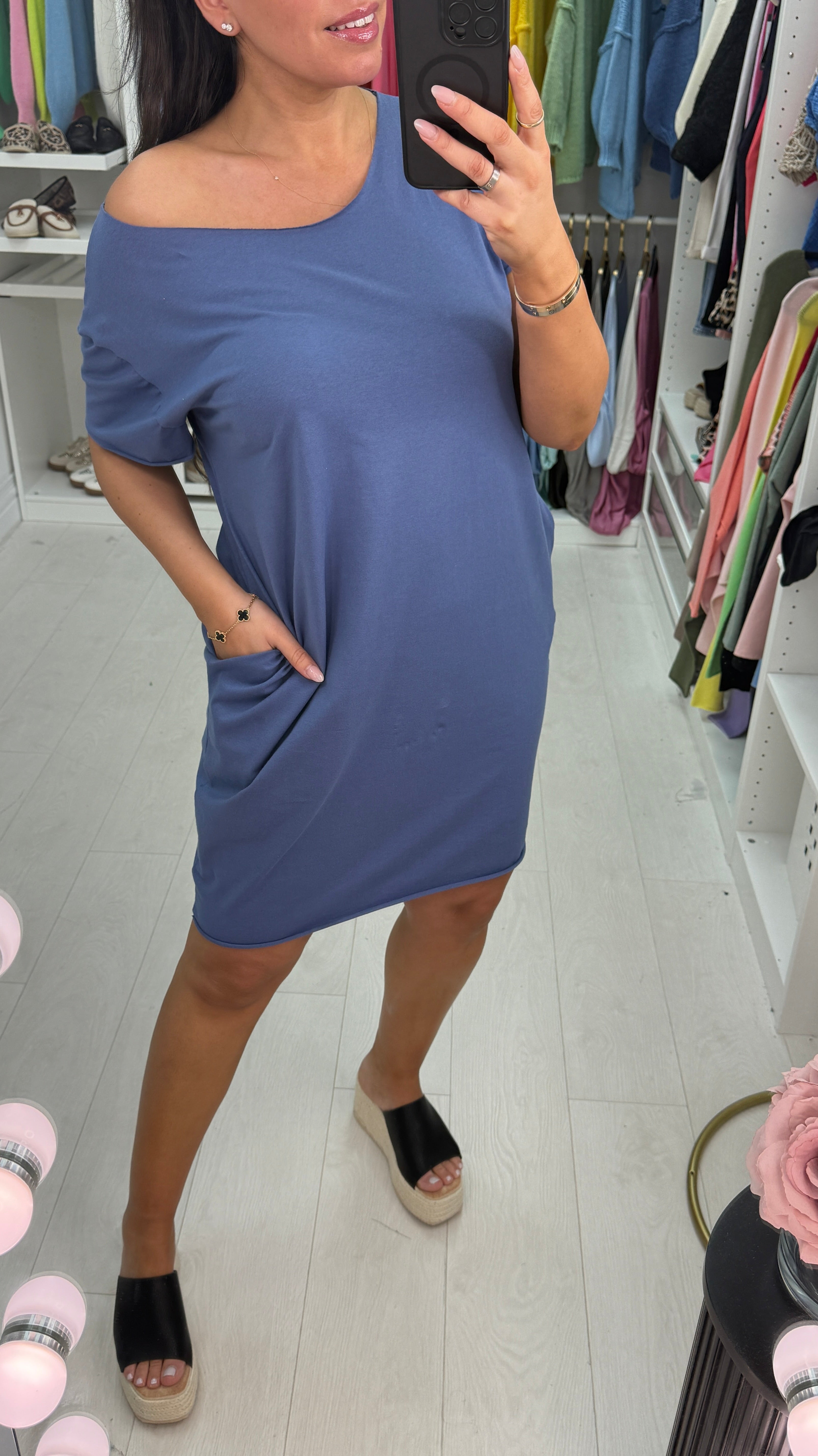 Carmen Plain Loose Fit Pocket Dress