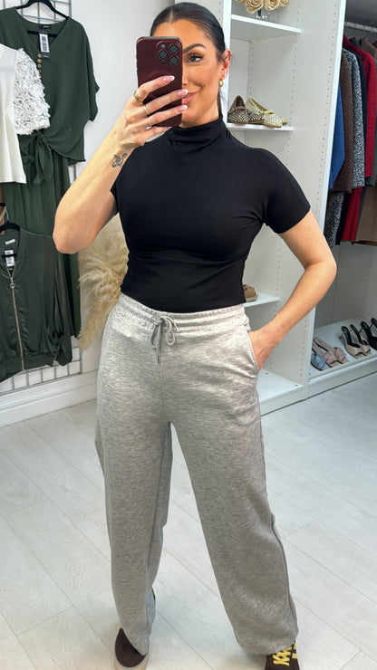 Gilda Plain Elasticated Waist Wide Leg Trousers