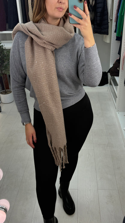 Vanessa Sequin Detailed Chunky Fluffy Scarf