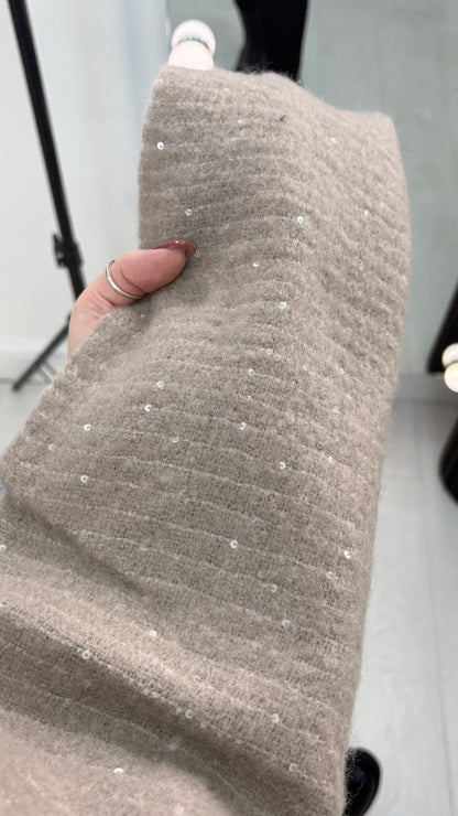 Vanessa Sequin Detailed Chunky Fluffy Scarf