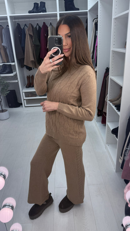 Tianna Plain Cable Knit Loungewear Set