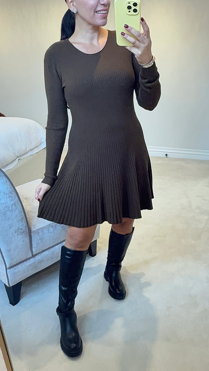 Vivienna Plain Ribbed Dress