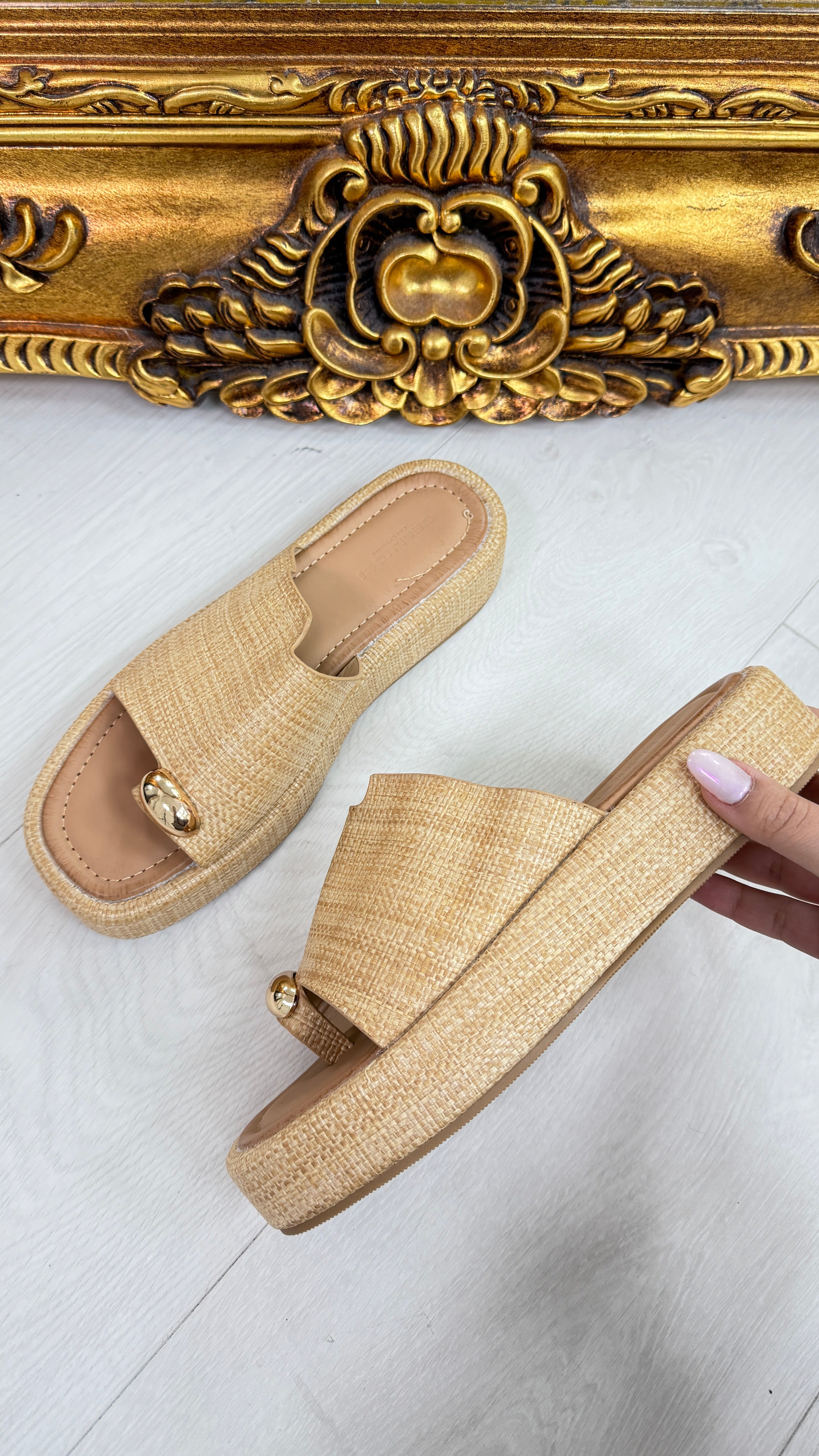 Liza Woven Detailed Platform Sliders