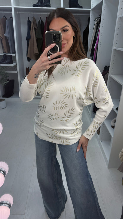 Zerafina Gold Leaf Pattern Knit Jumper