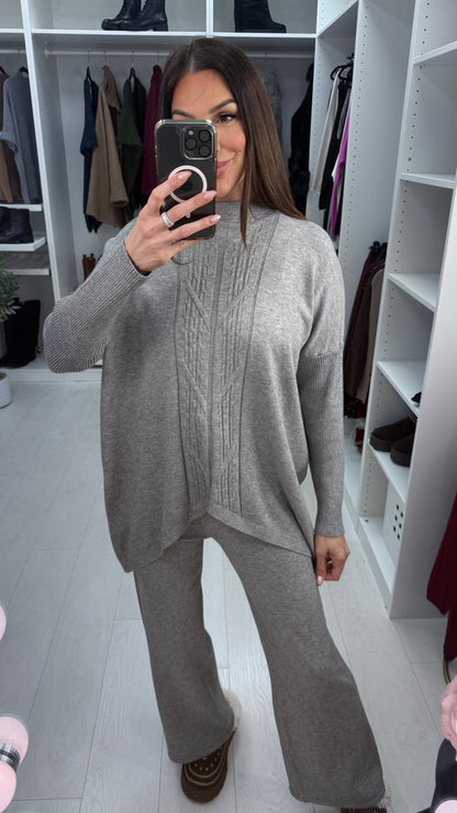Zelda Plain Textured Detailed Loose Fit Loungewear Set