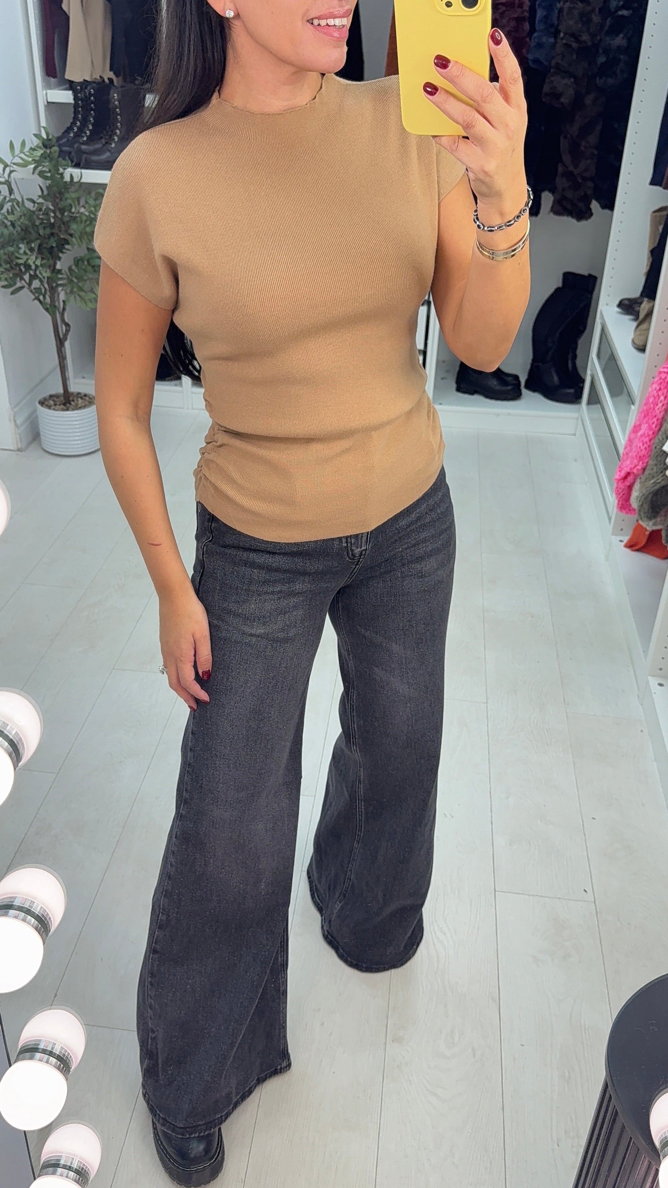 Dafnee Plain Ruched Side Knitted Top