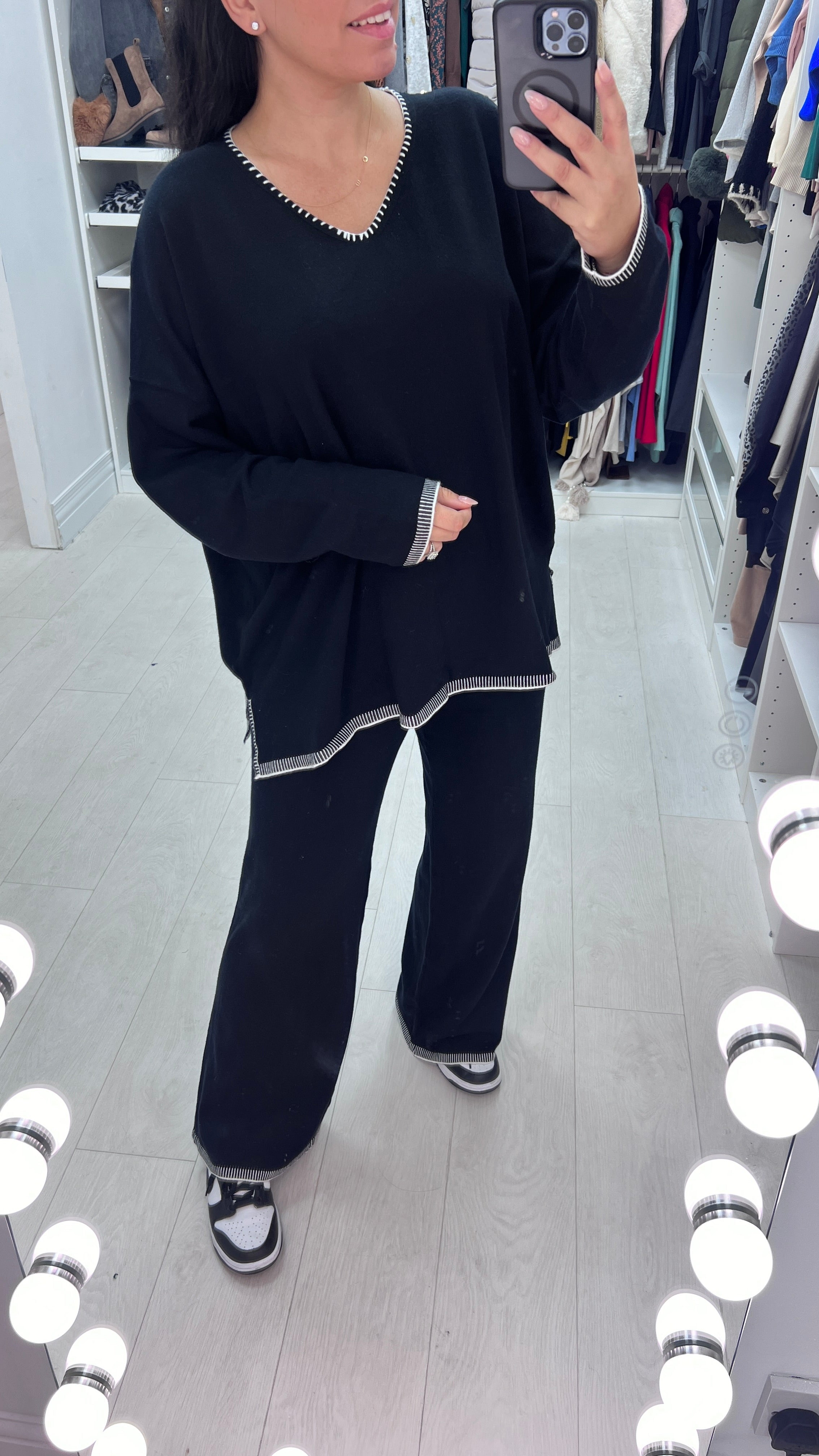 Farah Contrast Stitch Loungeset