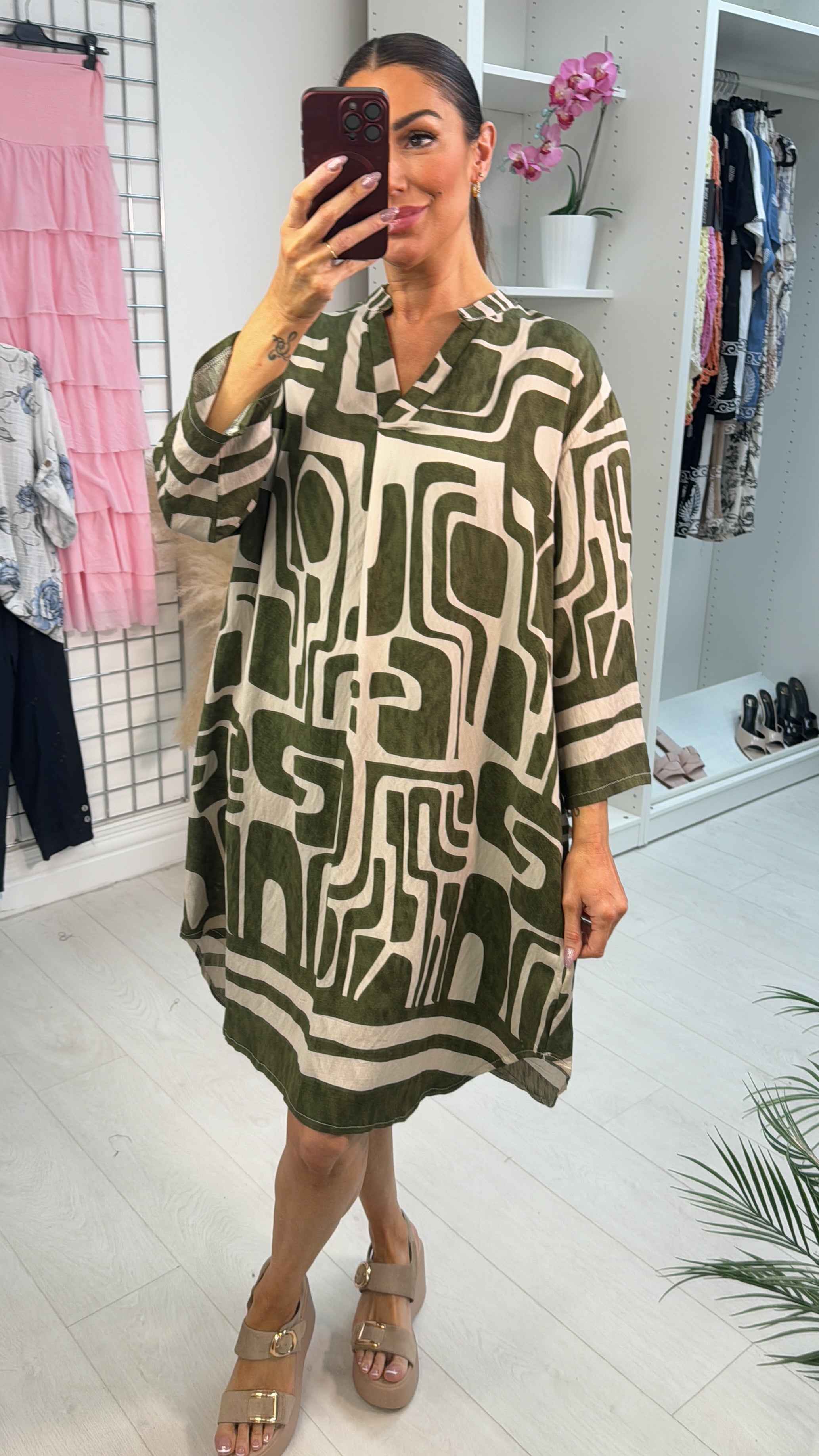 Essie Abstract Print V Neck Loose Fit Dress