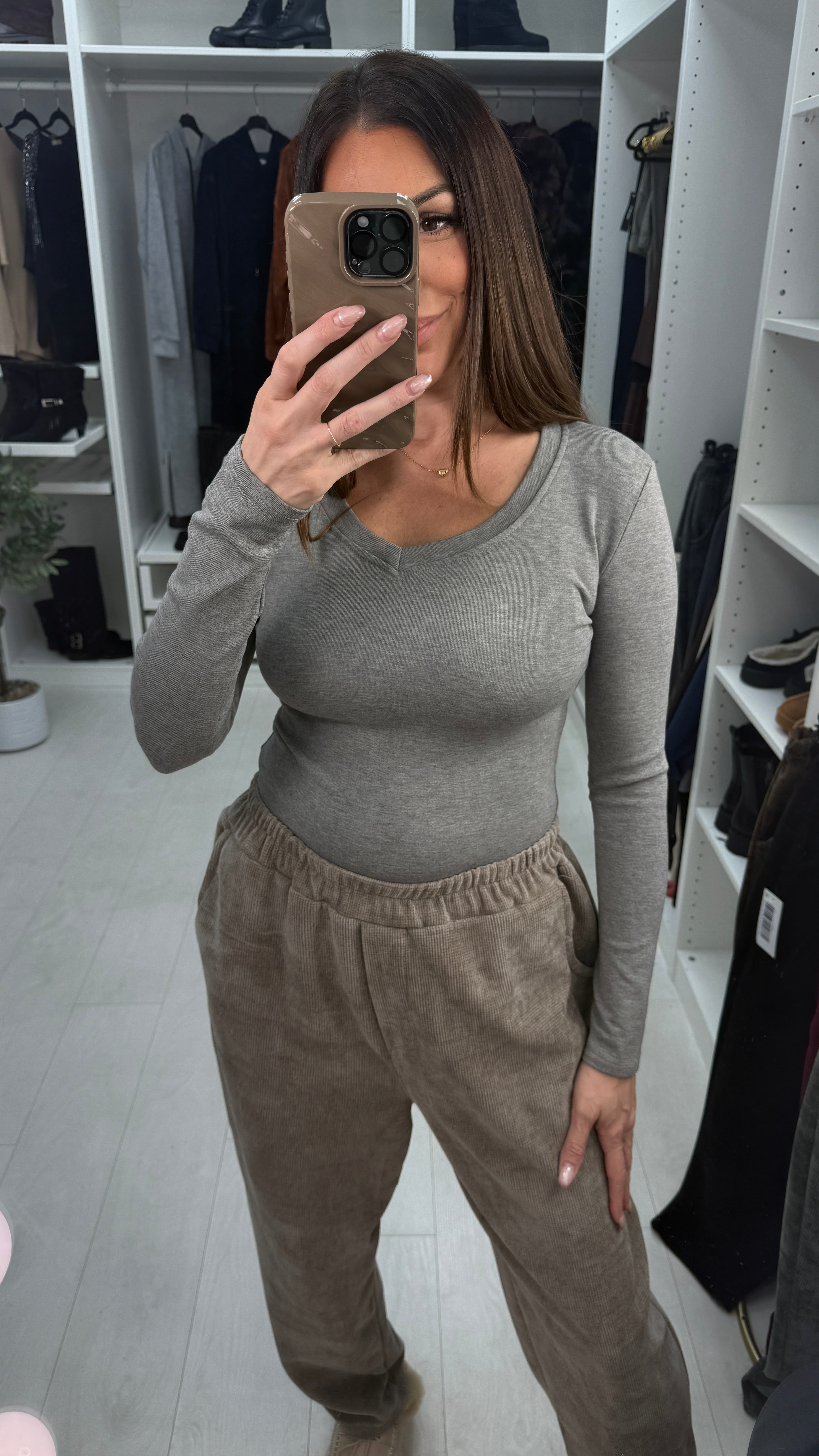 Freddie Plain V Neck Long Sleeve Basic Top