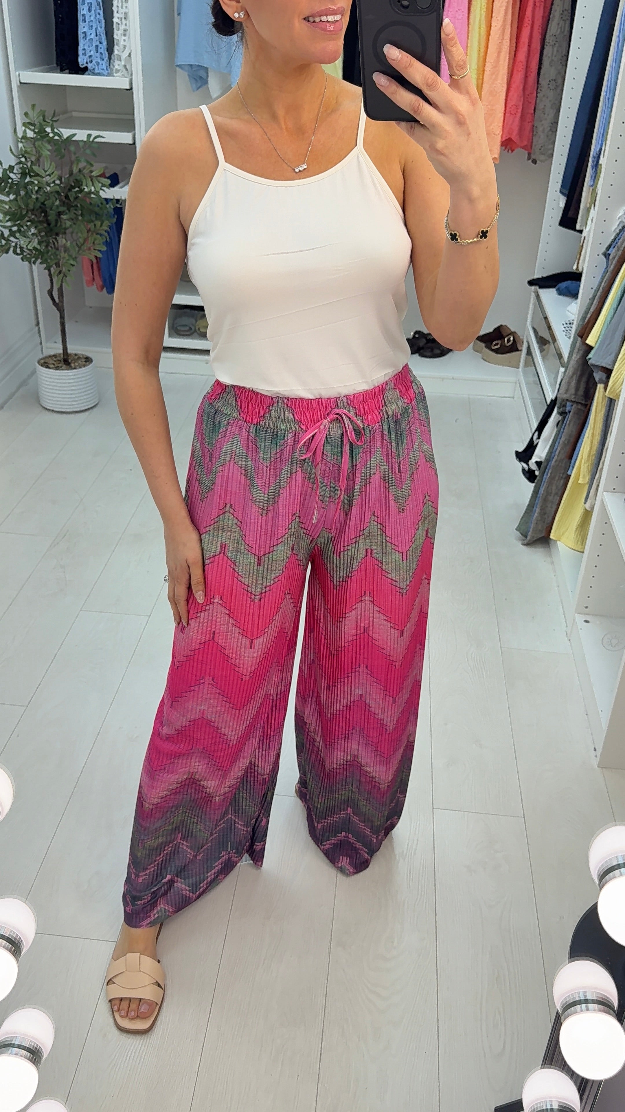 Rylie Abstract Print Pleated Wide Leg Trousers