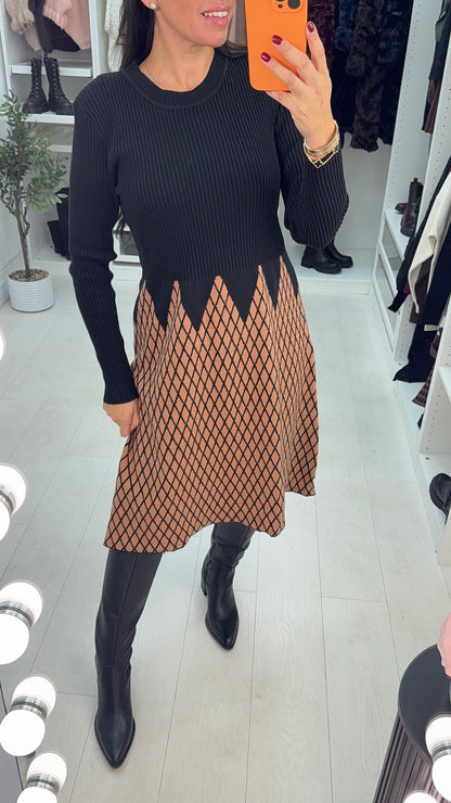 Giorga Ribbed Midi Skater Dress