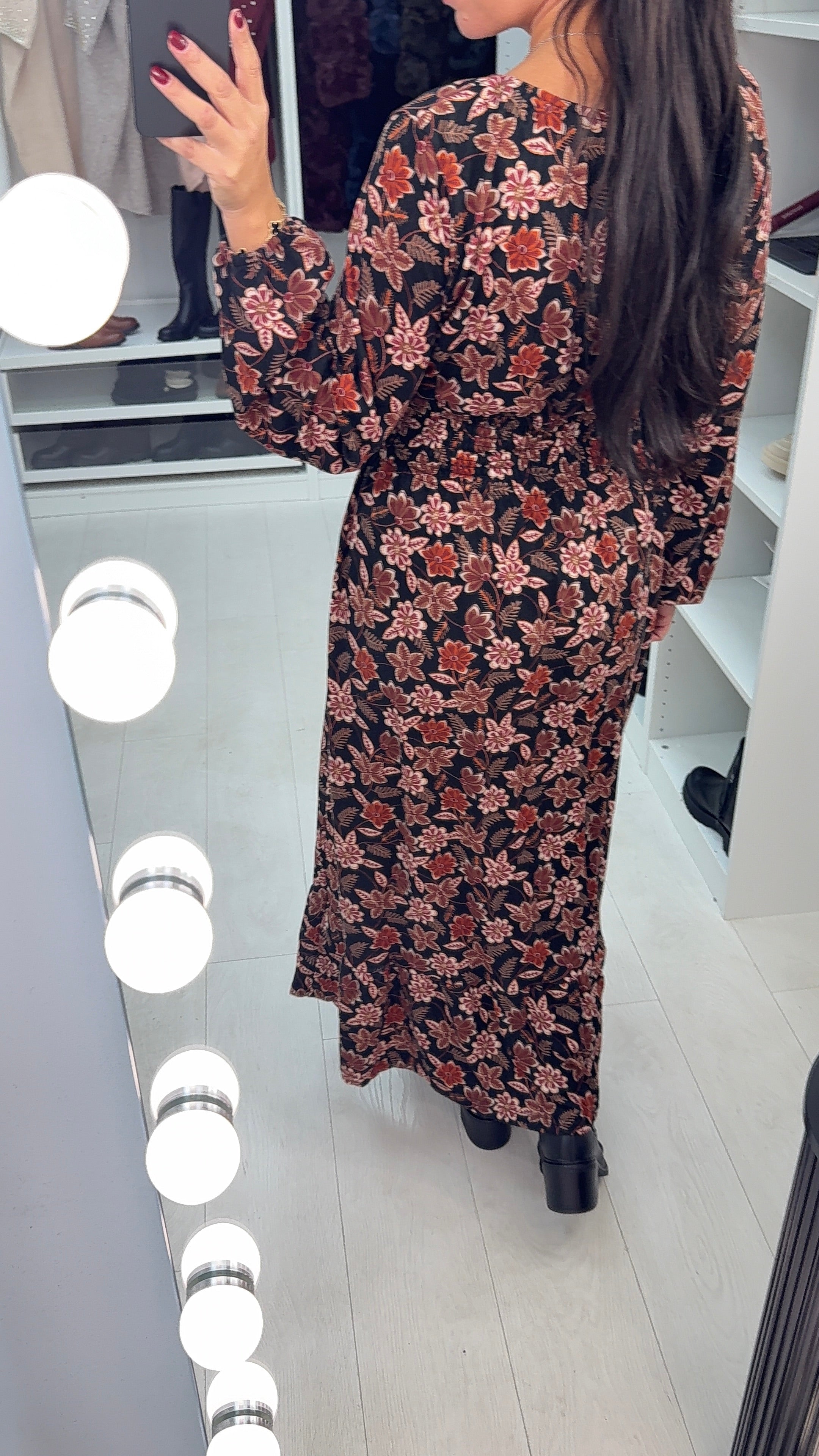 Pamie Floral Print Shirred Waist Magic Maxi Dress