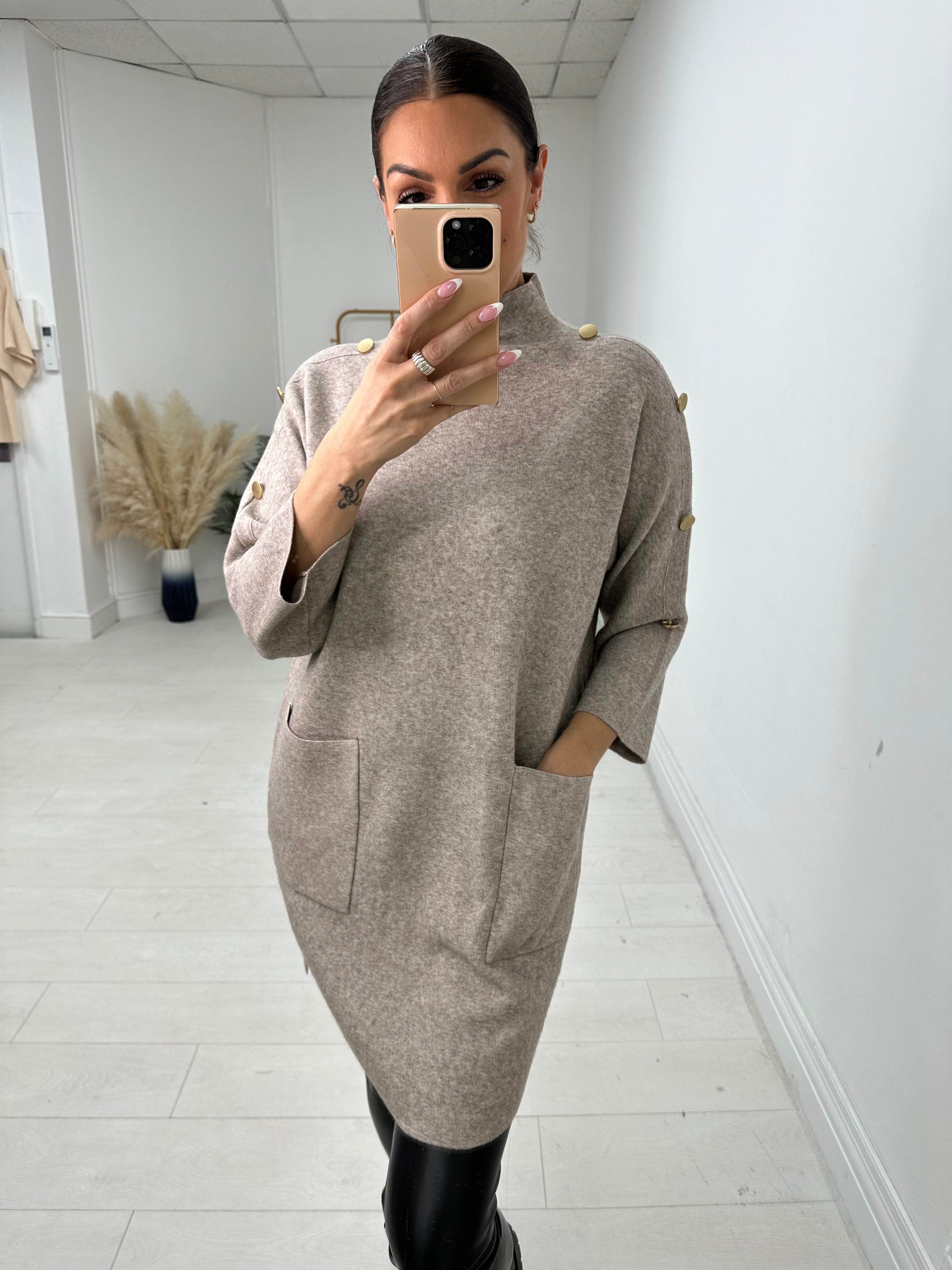 Vivian Button Detailed Longline Jumper