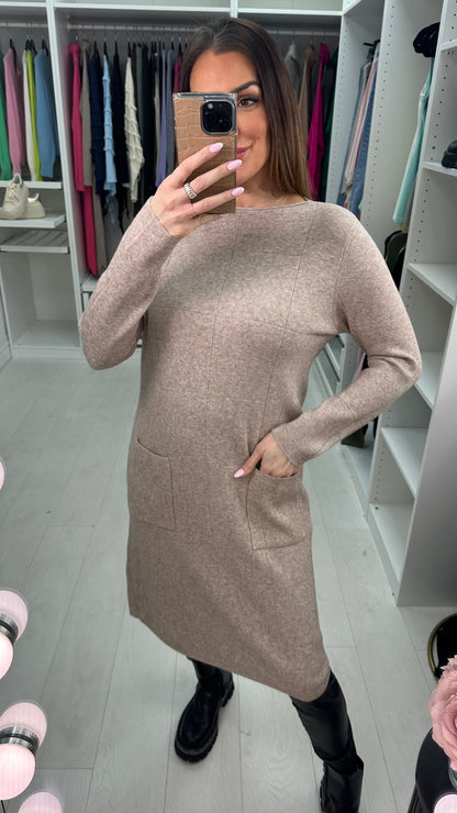 Gabija Plain Checkered Jumper Dress