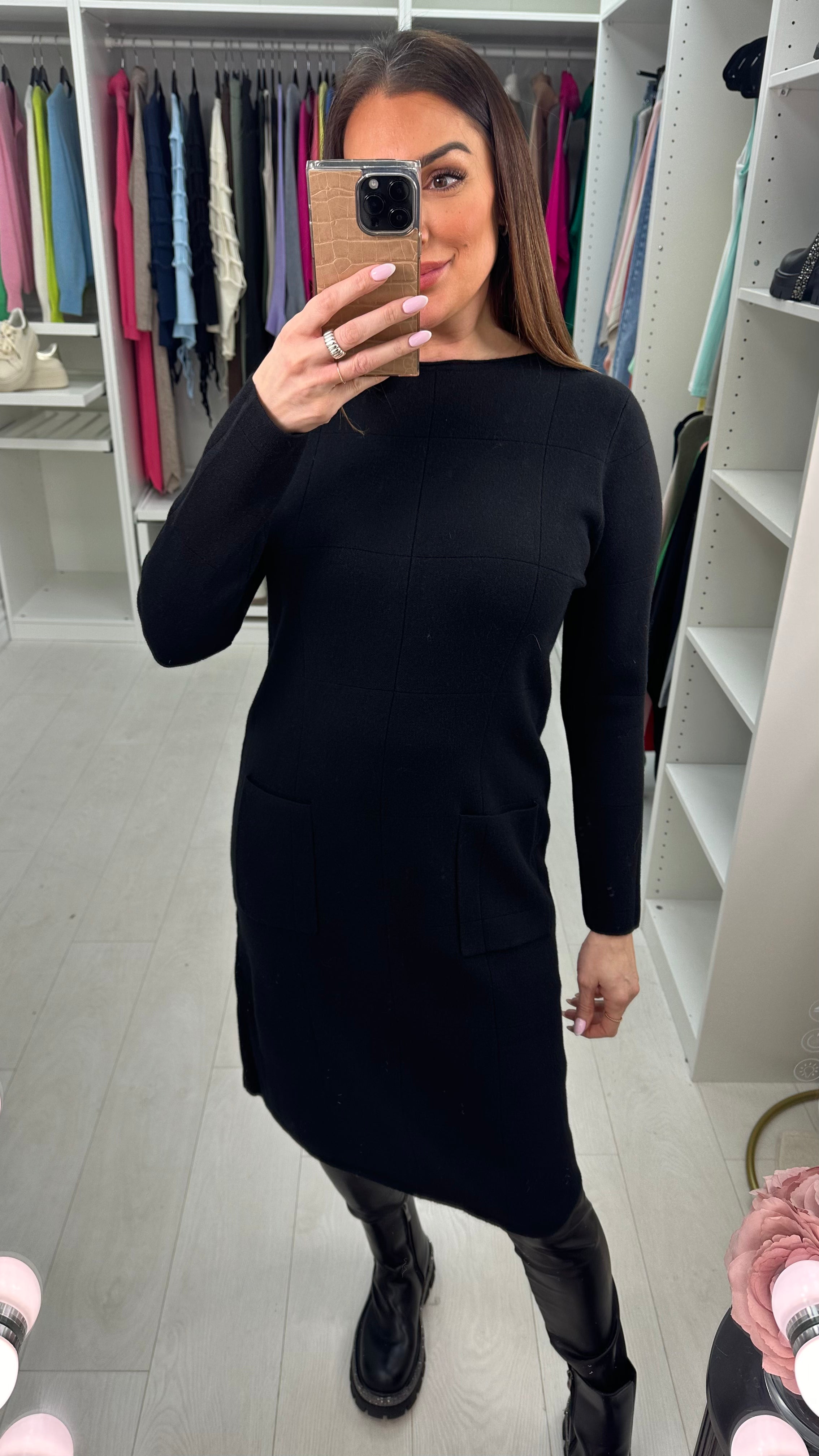 Gabija Plain Checkered Jumper Dress