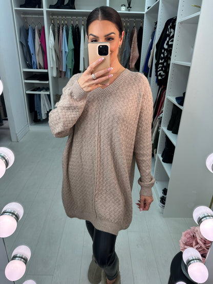 Amira Zig Zag V-Neck Longline Jumper