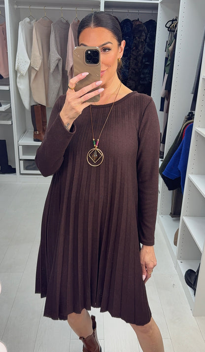 Indie Pleated Loose Fit Knitted Necklace Swing Dress