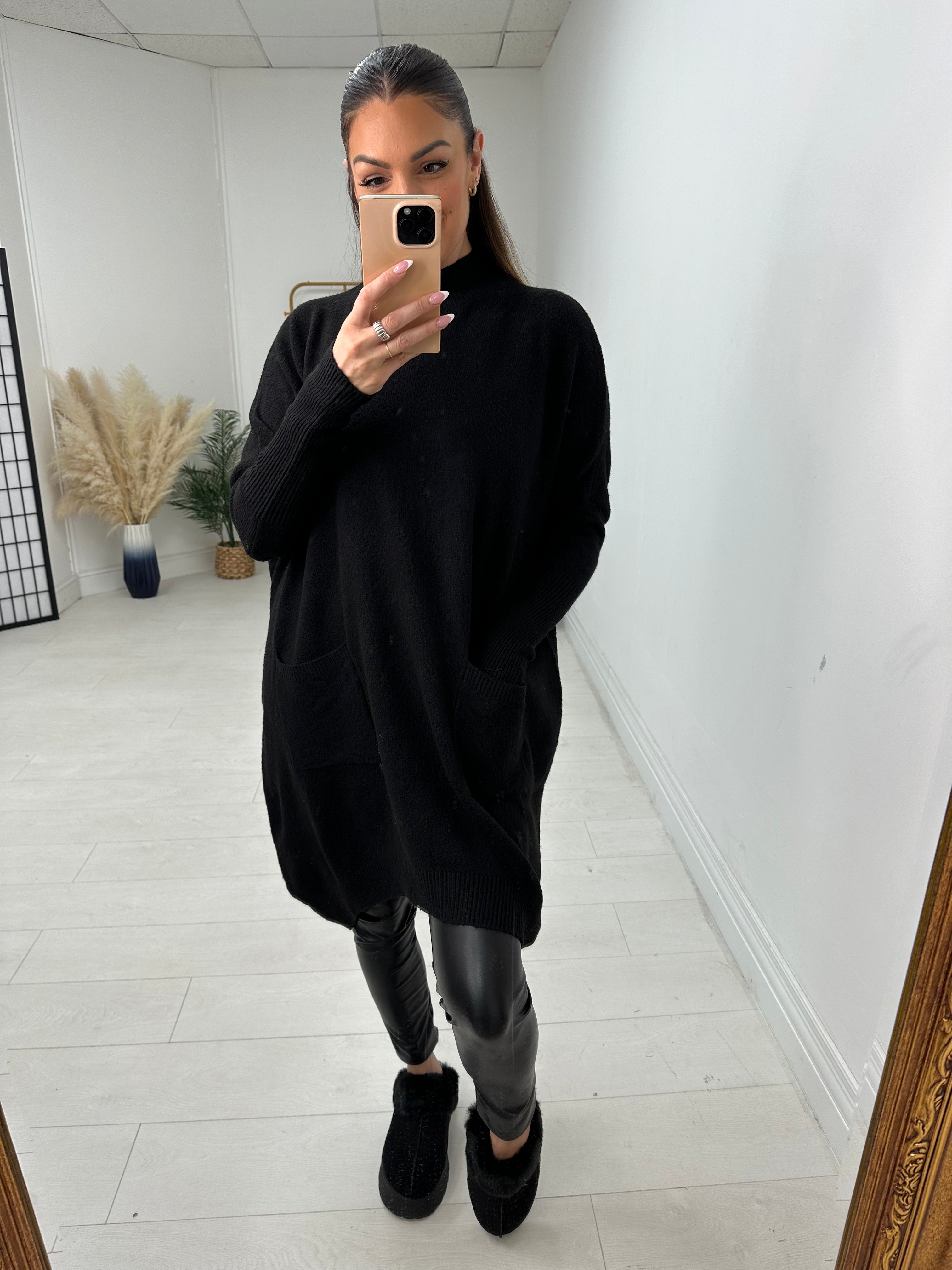 Greta Plain Longline Pocket Front Knit Jumper