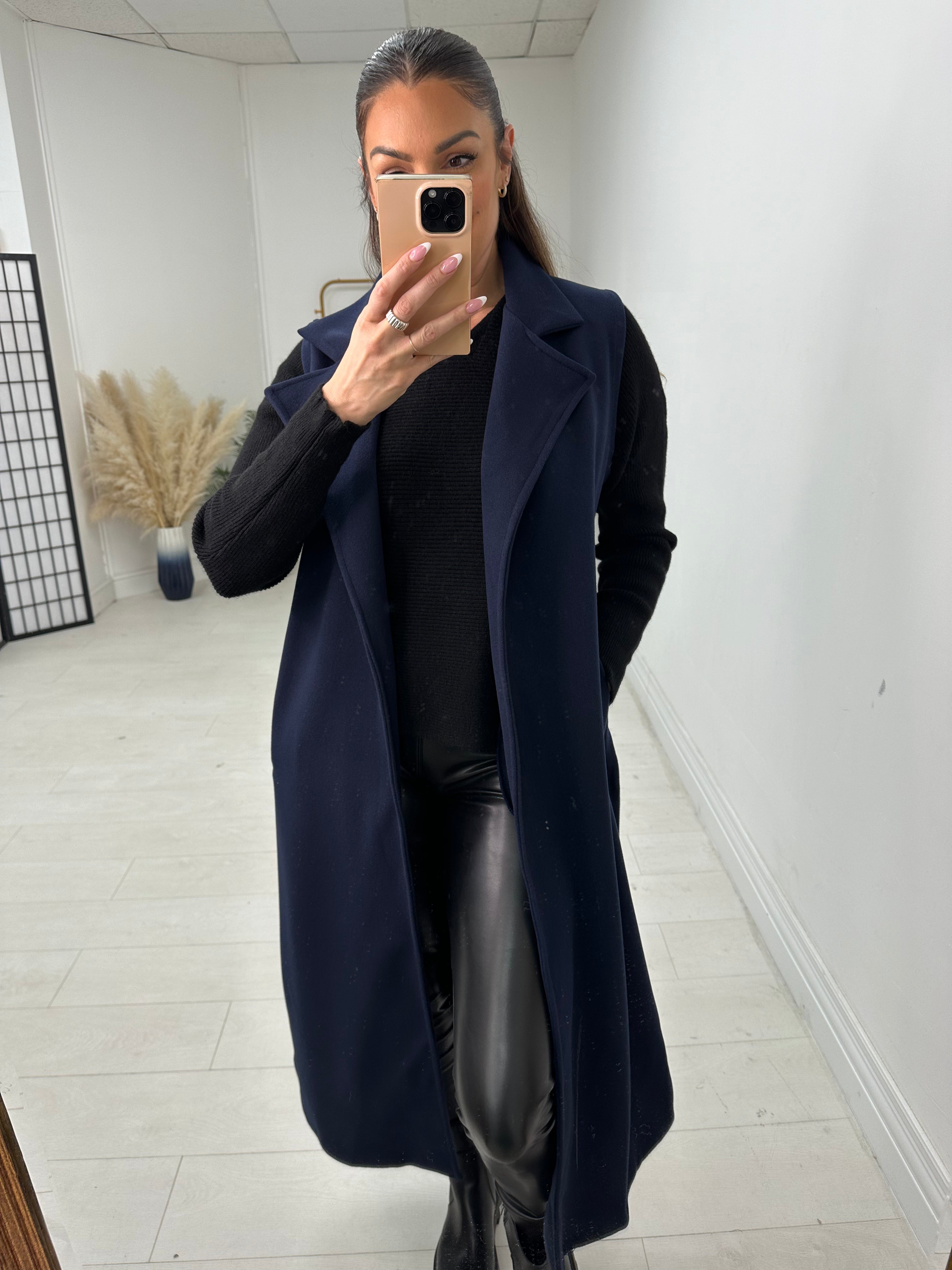 Abby Plain Longline Belted Gilet – BowsBoutiques