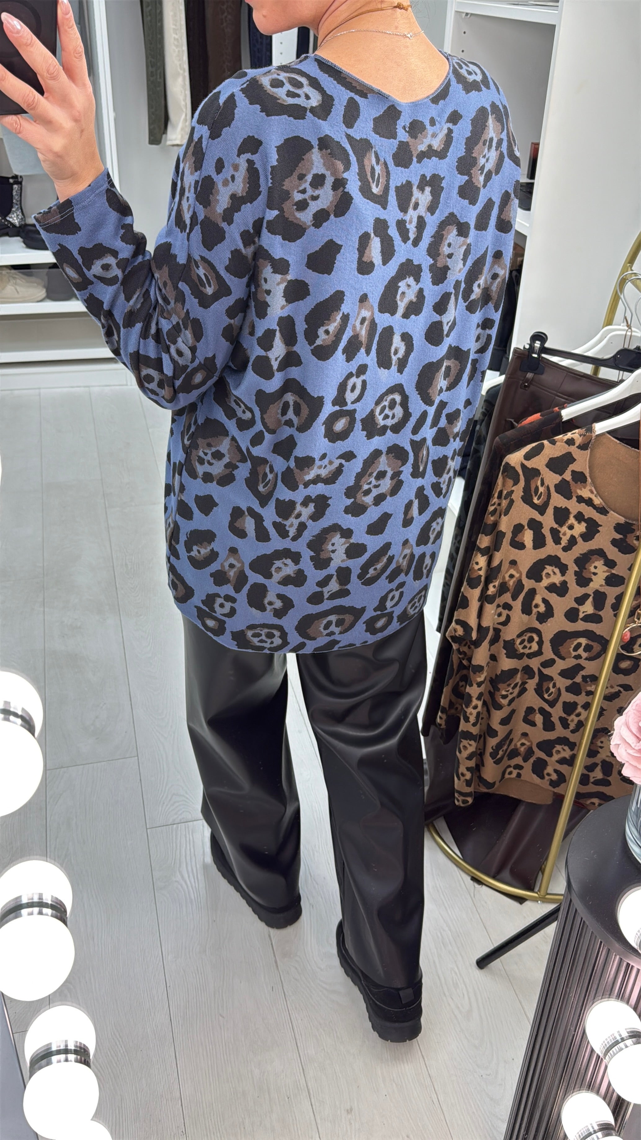 Zina Leopard Print Necklace Thin Knit Jumper