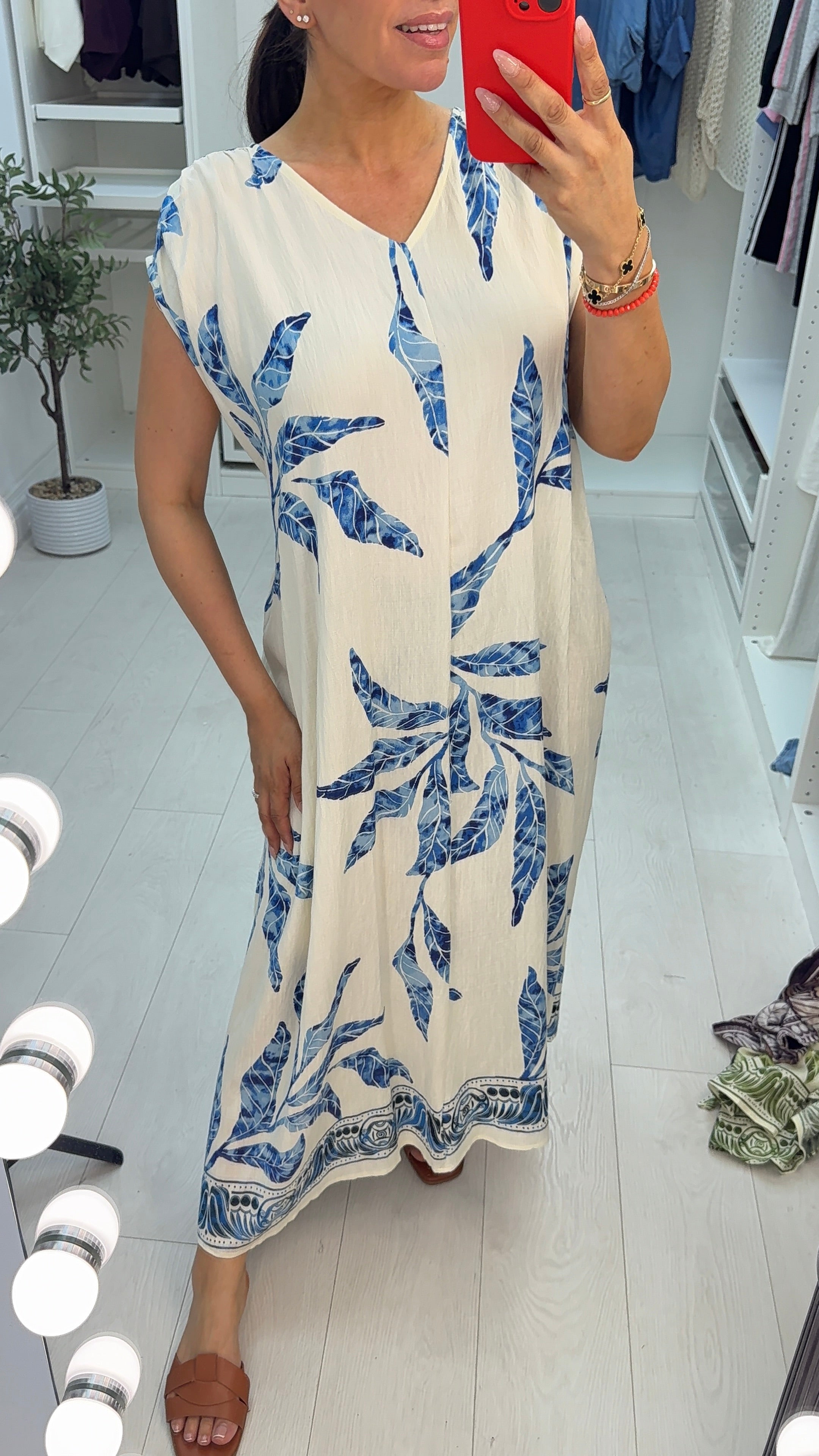 Izella Leaf Print Floaty Maxi Dress