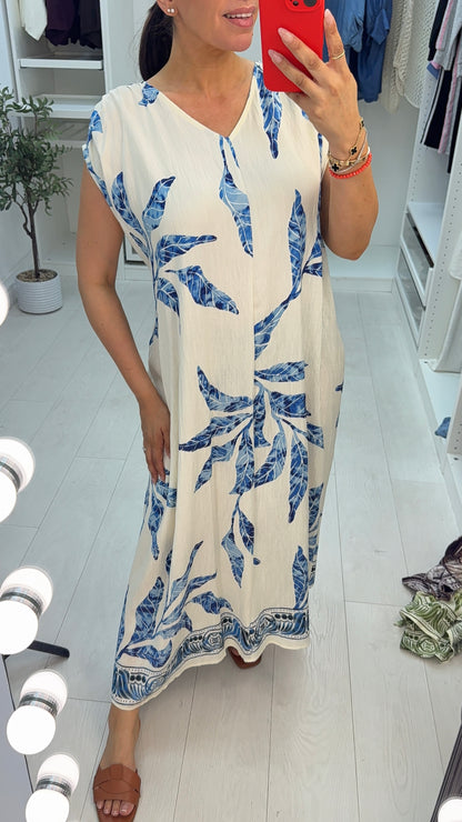 Izella Leaf Print Floaty Maxi Dress